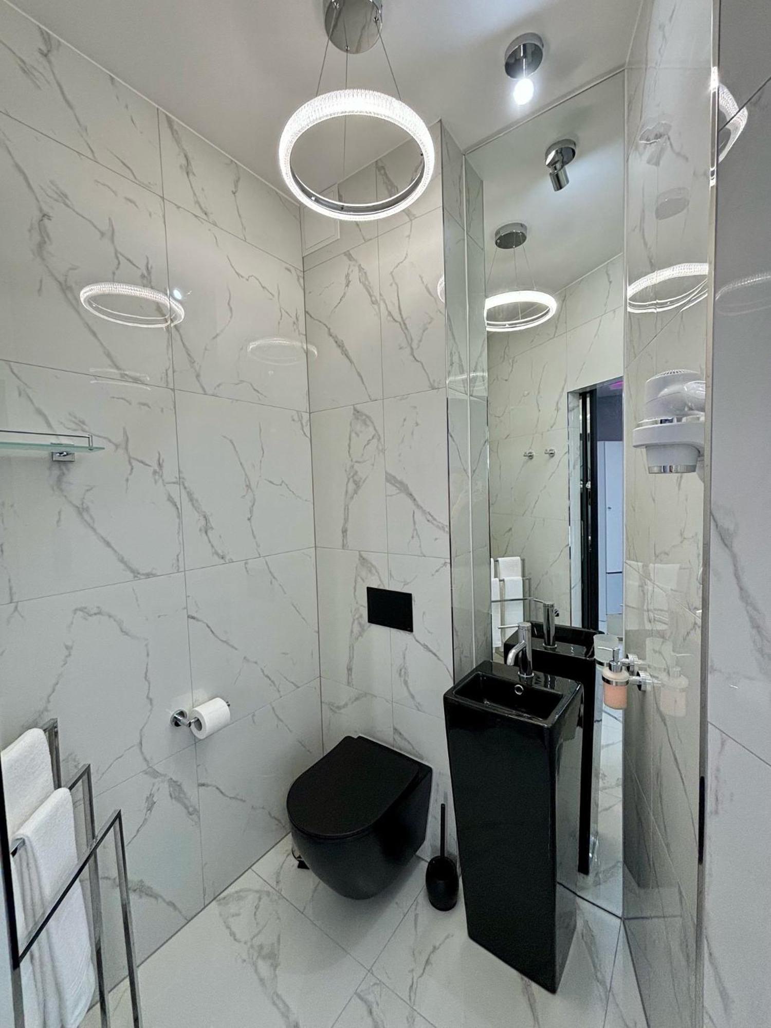 Apartament "Prezydencki Deluxe" Centrum Z Duza Wanna Dla Dwojga Gniezno Exteriör bild